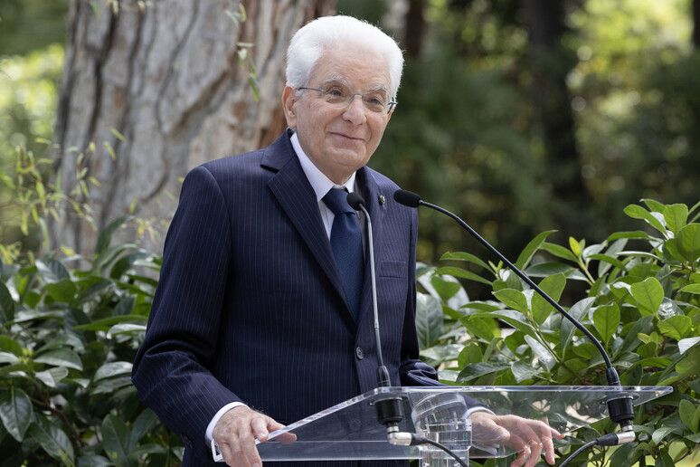 马塔雷拉（Mattarella），随着女性地位的提高，意大利似乎变得更好